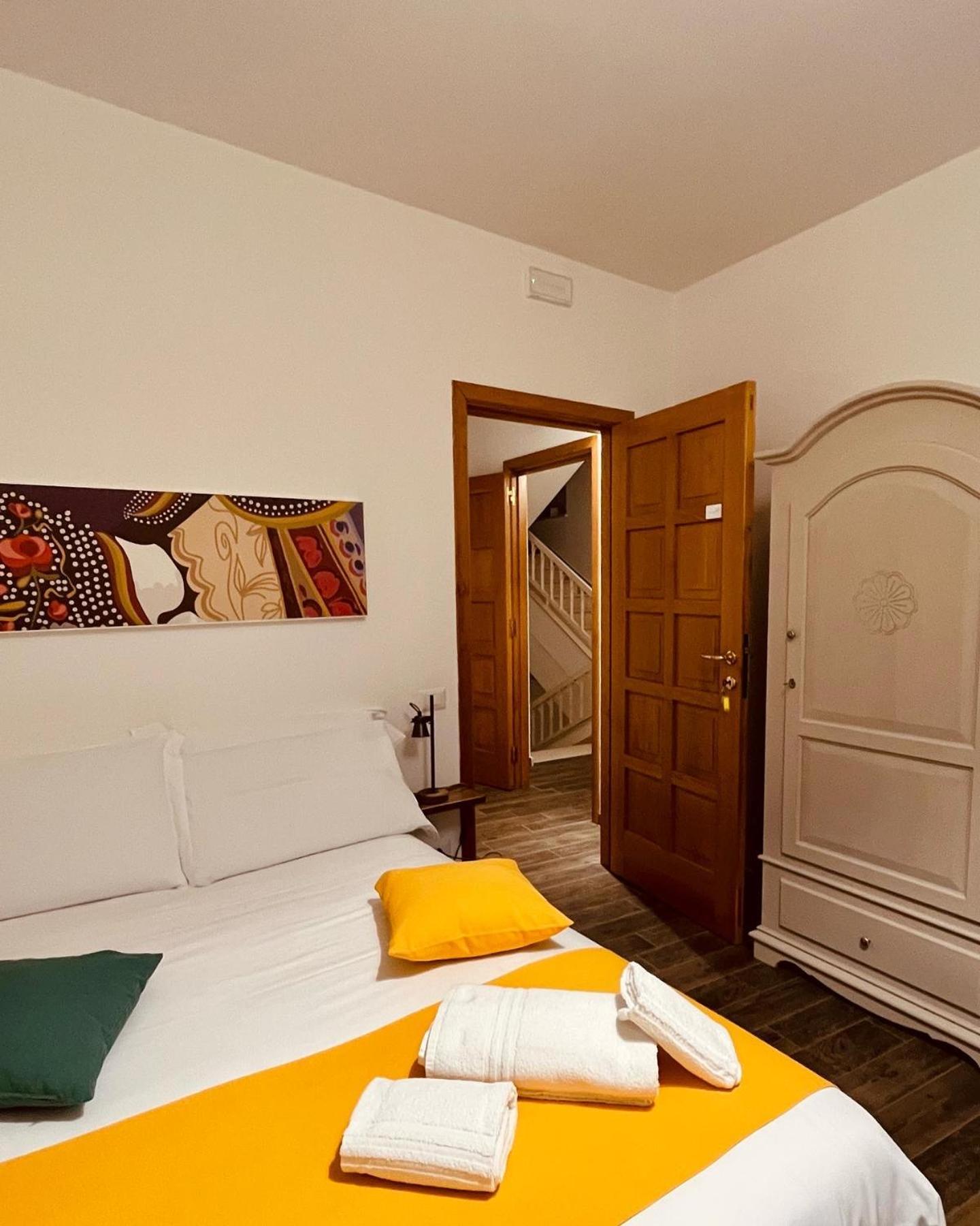 Carrales Guest House Nuoro  Esterno foto