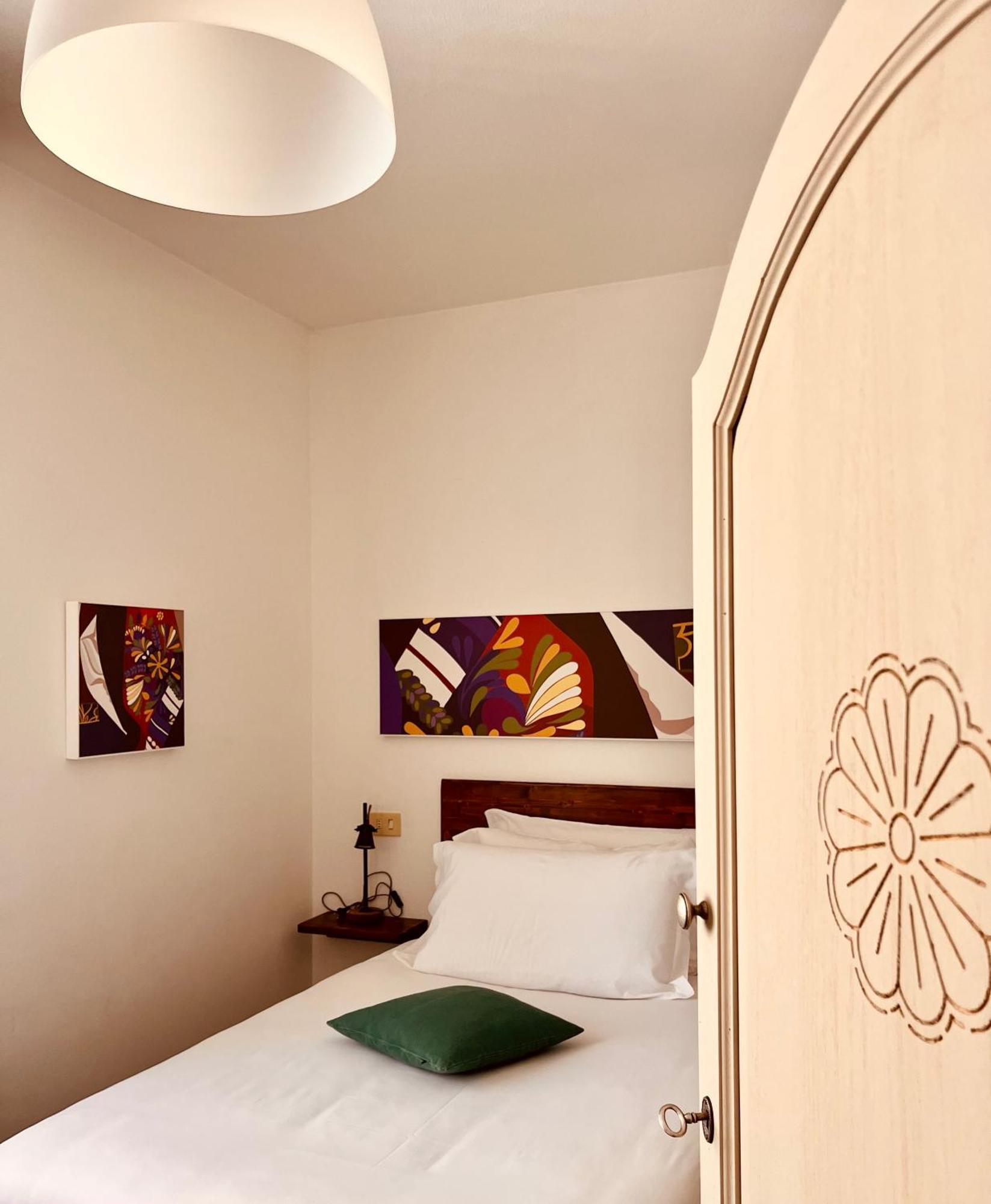 Carrales Guest House Nuoro  Esterno foto